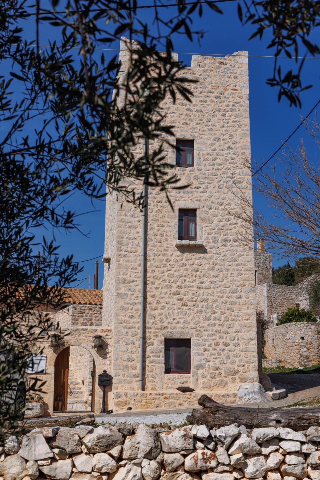 Lithos Traditional Tower Apartment