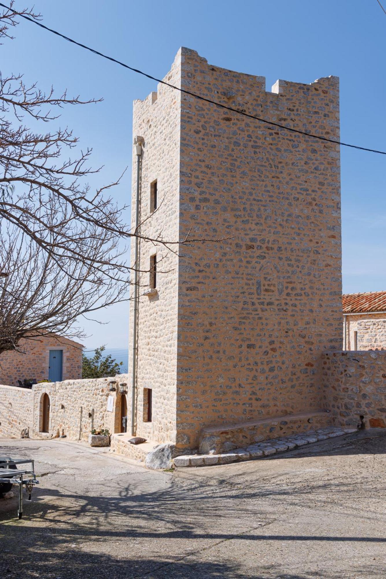 Lithos Traditional Tower Apartment
